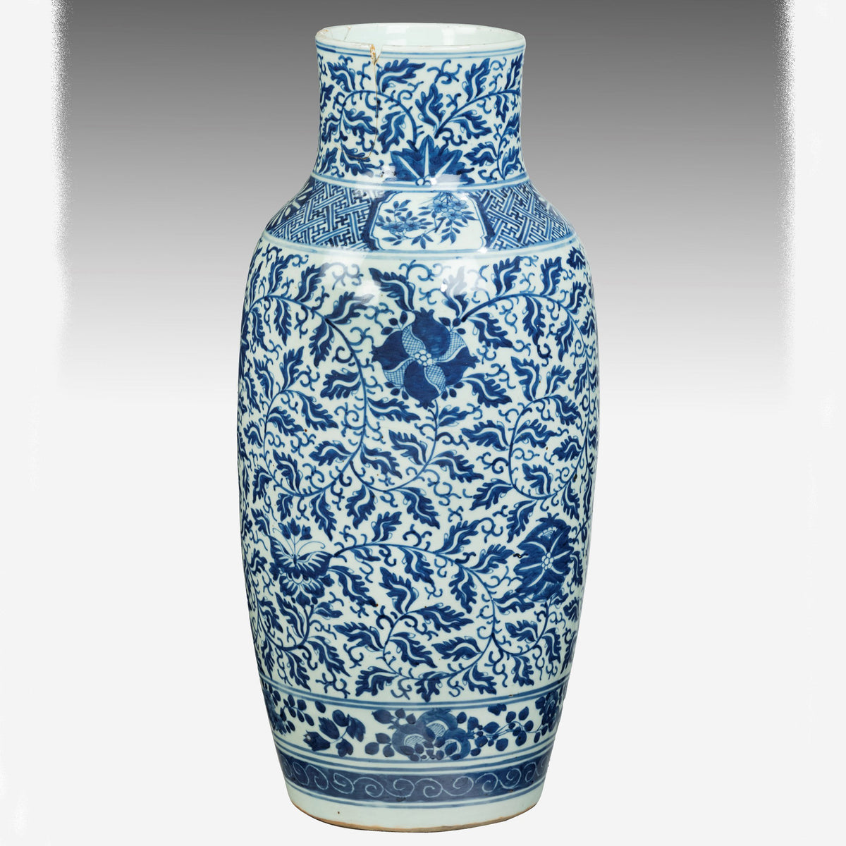 Large Chinese 19th Century Blue & White Vase Reindeer Antiques